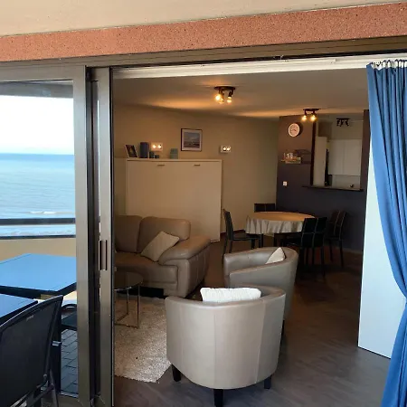 Apartment With Seaview Blankenberge