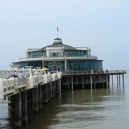 With Seaview * Blankenberge